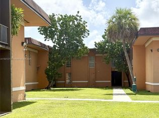 9449 SW 76th St APT T2, Miami, FL 33173