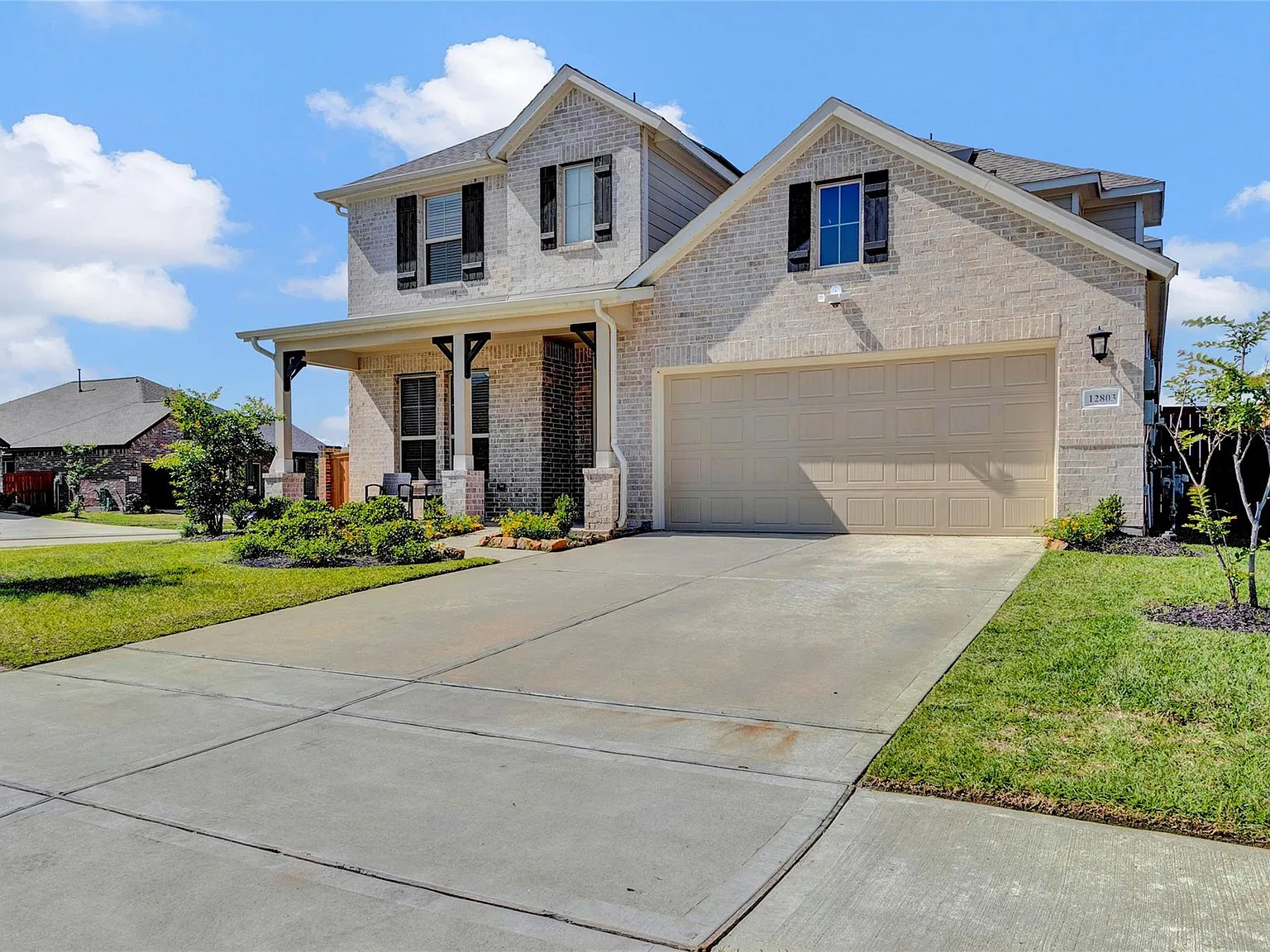 4 bed, 3.5 bath, 2916 sqft, $3,500 — Photo 2