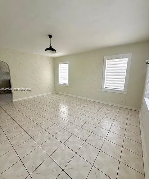 222 28th St #6 — Photo 3