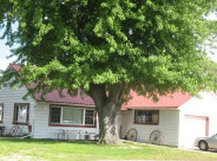 908 16th St, Menominee, MI 49858