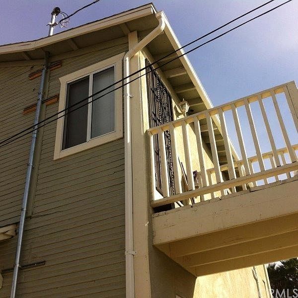 1st image of 612 E 43rd St