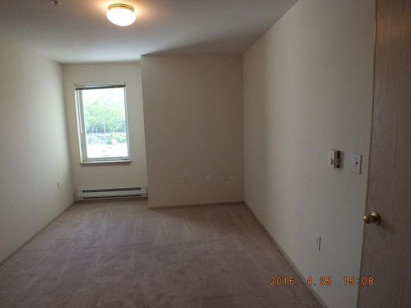 3rd image of 12549 28th Ave NE APT 205