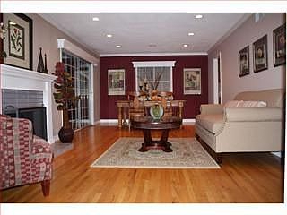 5th image of 5142 Shady Ave