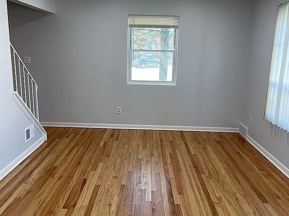 2nd image of 6821 Country Ln