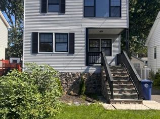 142 Hart St, Clark, NJ 07066
