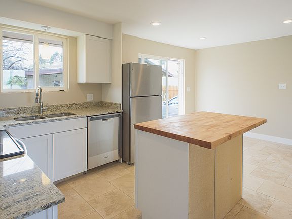 5th image of 4879 W Janette Ave