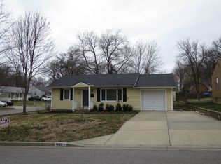 7820 W 64th Ter, Overland Park, KS 66202