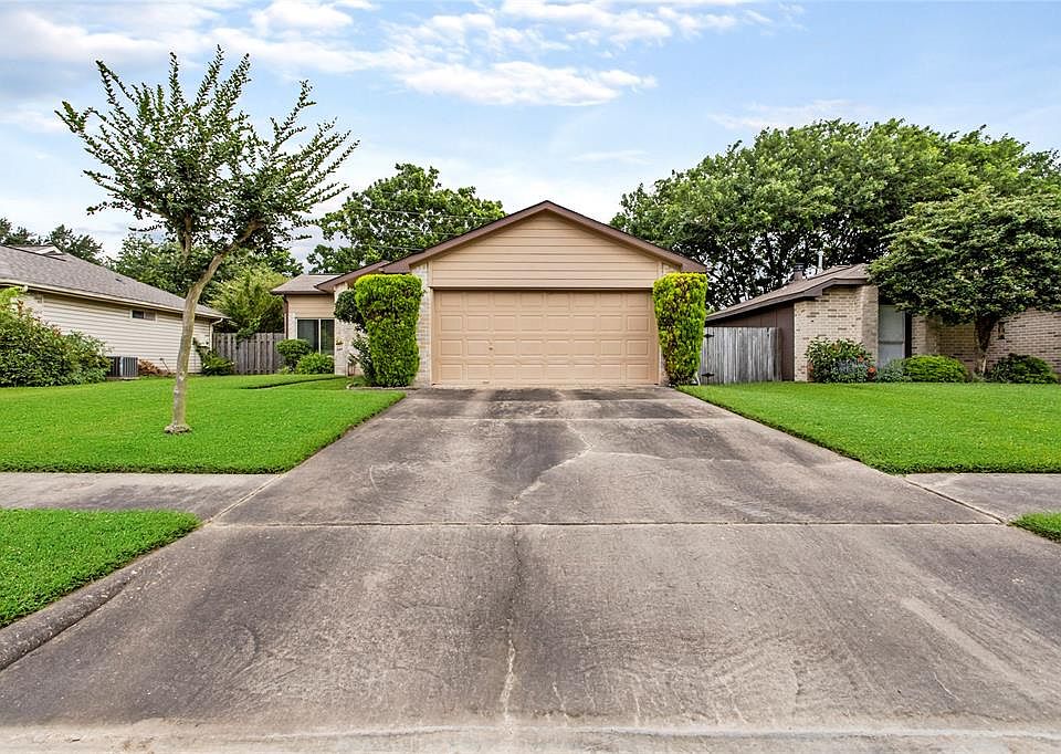 2410 Chimneystone Cir, Sugar Land, TX 77479 Zillow