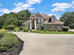 122 Topsail Dr, Anderson, SC 29625