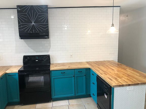 2nd image of 626 15th Ave S