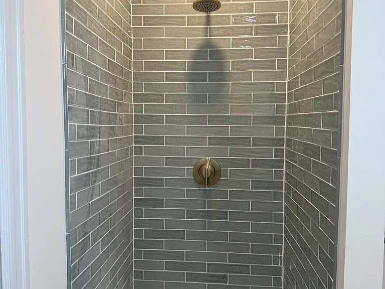 42 Vernon Ave #2 — Photo 3