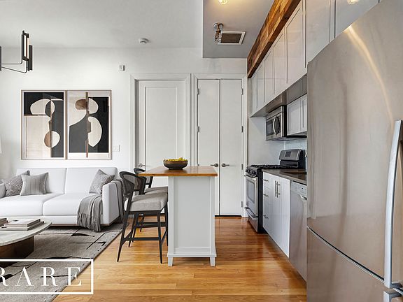 3rd image of 335 Carroll St APT 5F