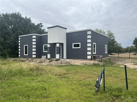 2nd image of 2313 Champion Ave