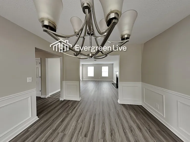125 Edison Dr — Photo 13
