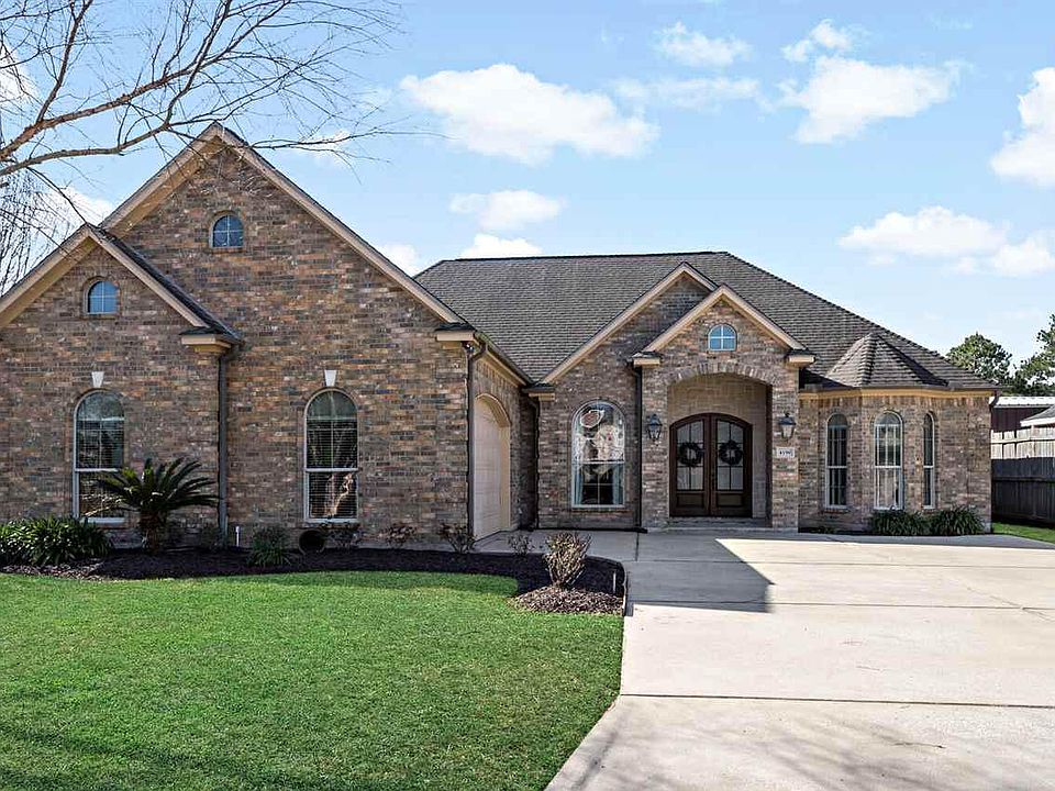 1st image of 4190 Pinehurst Dr
