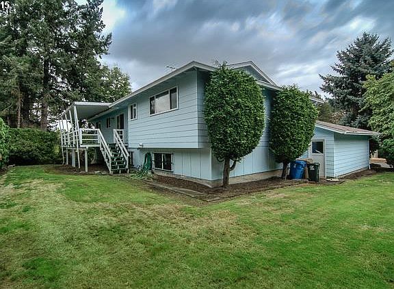 4th image of 4957 SE La Mesa Way