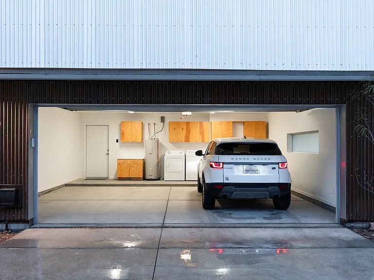 2047 S Hammond Dr — Photo 14