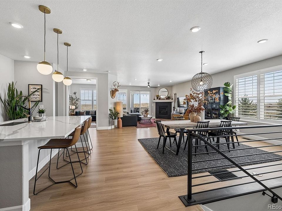 1st image of 28017 E Nichols Place