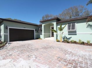 1235 50th Ave N, St Petersburg, FL 33703