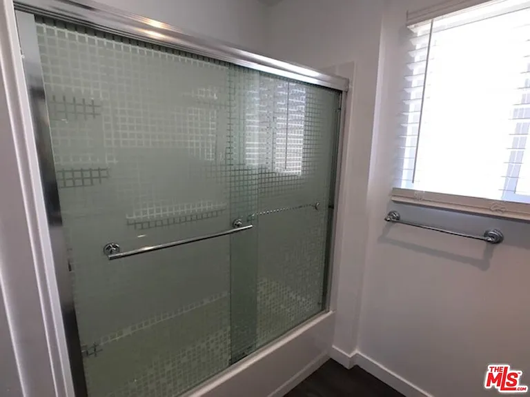 601 N Normandie Ave #5 — Photo 6