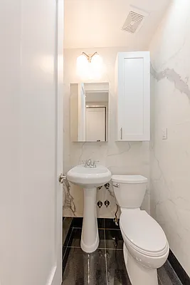 Rented by Douglas Elliman | media 19