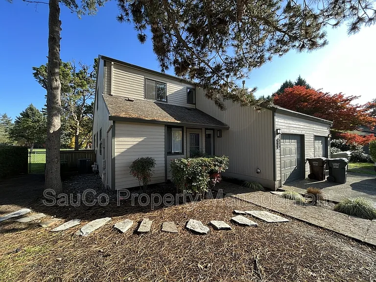 20635 NW Lapine Way — Photo 2