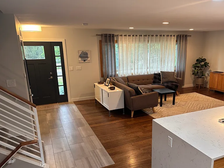 1427 S Welch Ct — Photo 4