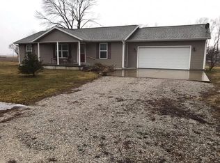 204 S Bland St, Shumway, IL 62461