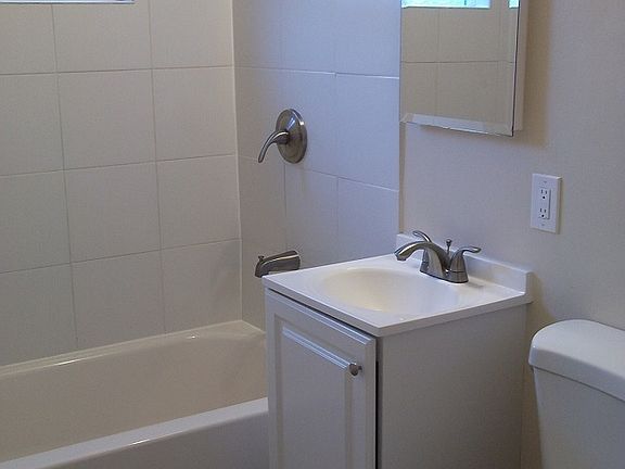 5th image of 2752 Kollmar Dr APT 21