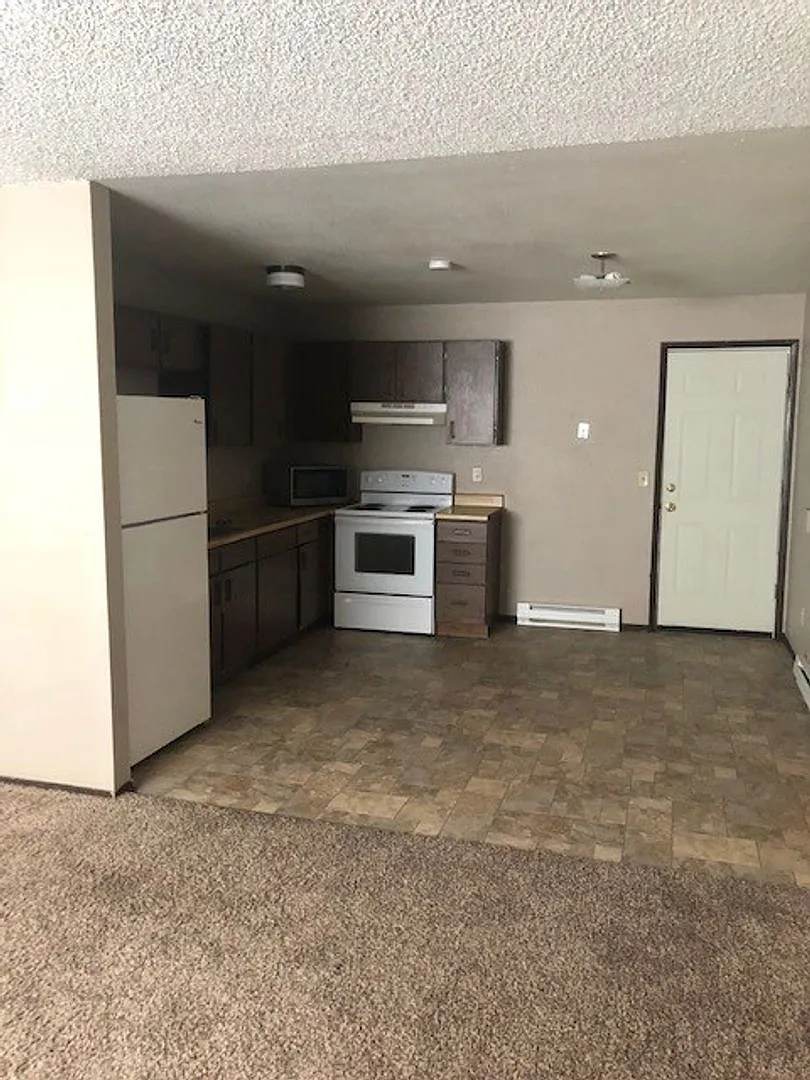236 Curtis Street — Photo 2