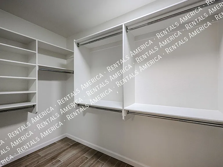 2276 S Bahama Dr — Photo 17