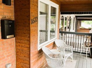 1672 Gerrard St E, Toronto, ON M4L 2B2