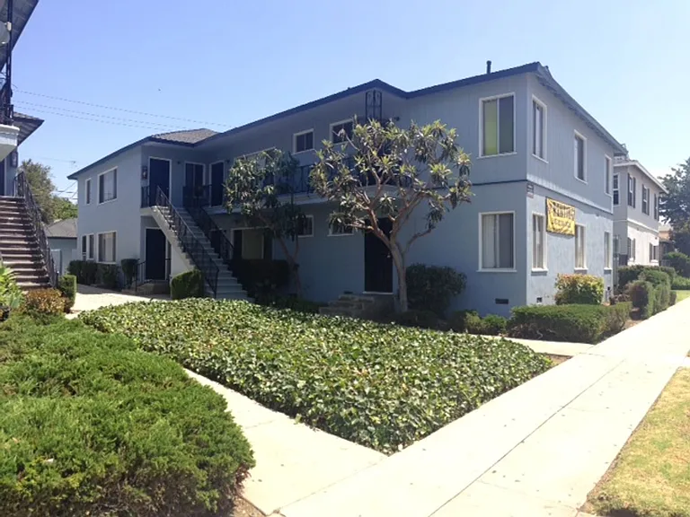 2-w12321 — Photo 12
