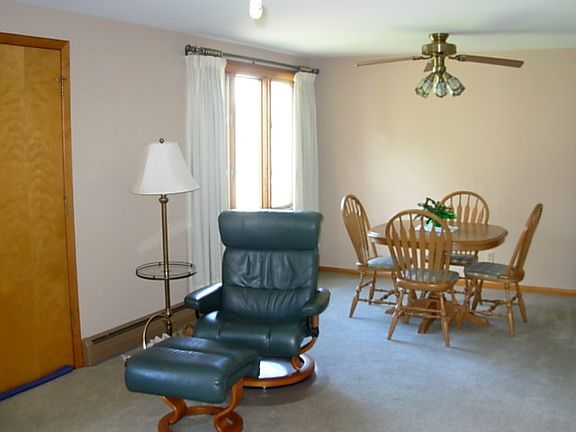 3rd image of 441 Callodine Ave