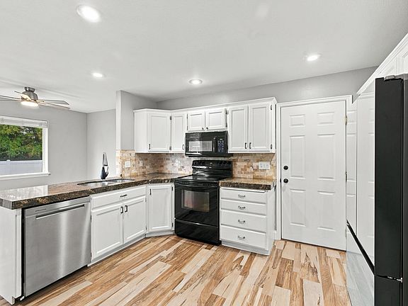 5th image of 5468 Rodney St
