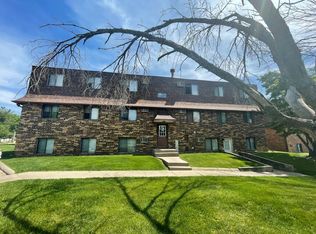 1305 Sunset St #7, Iowa City, IA 52246