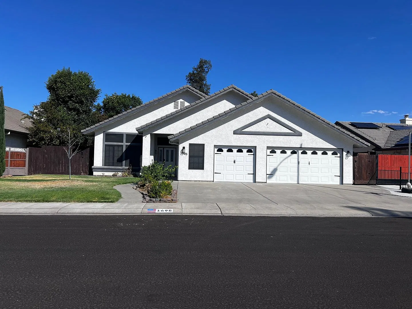 Freshly Updated 3BD/2BA Home with Bonus Room, 3-Car Garage & Fenced Backyard — Photo 3