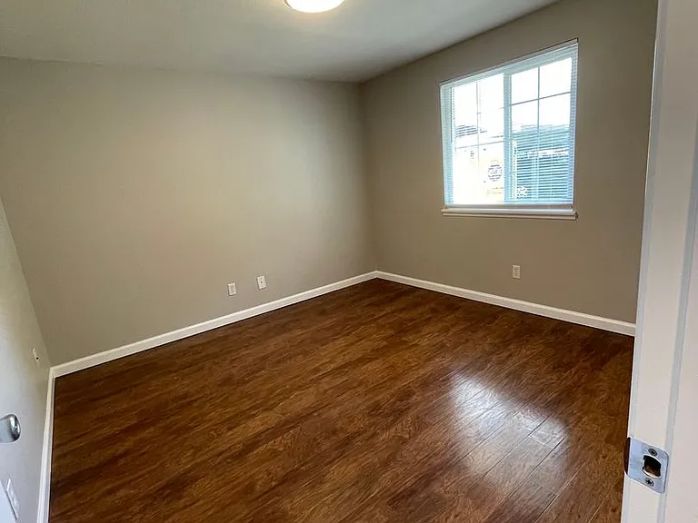 Albany Meadows Apartments — Photo 98