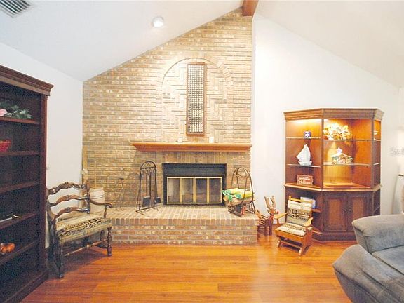 3rd image of 2204 Herndon St
