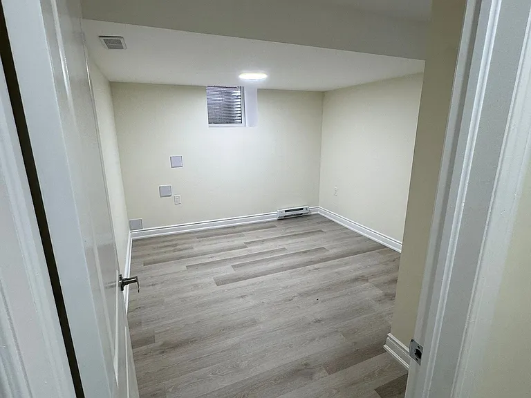 76 Bearberry Rd #BASEMENT — Photo 18