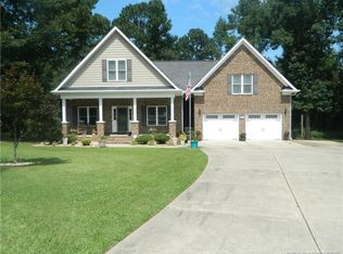 160 Ridge Stone Dr, Autryville, NC 28318