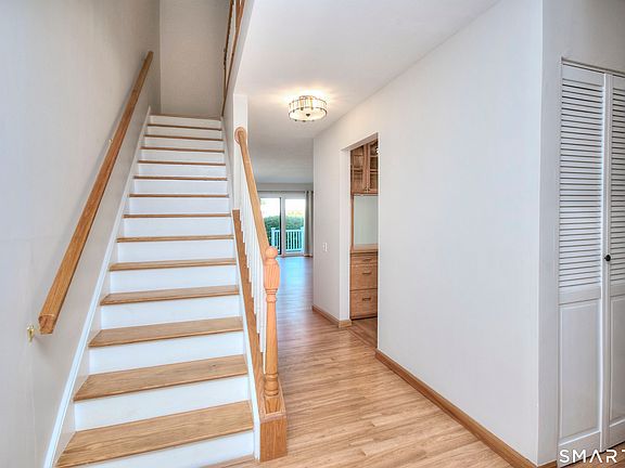 4th image of 3 Olcott Way #3