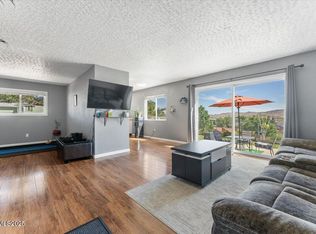 7690 Essex Way, Reno, NV 89506