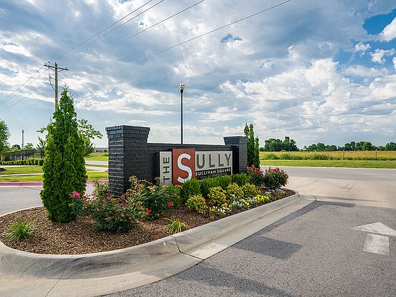 Entrance to Sullivan Square