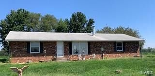 1st image of 301 E Hillview Ave