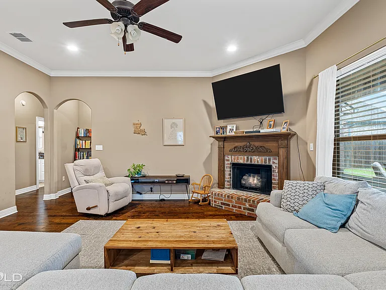 1017 Green Wood Cir — Photo 35