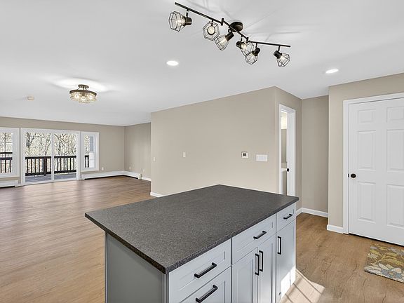 4th image of 1465 Hooksett Road #360
