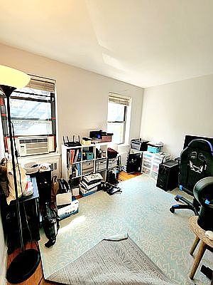 4th image of 337 E 33rd St APT 2C