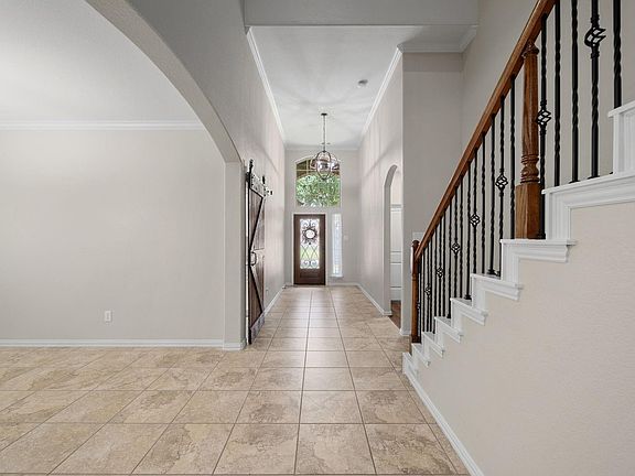 4th image of 13730 Slate Mountain Ln