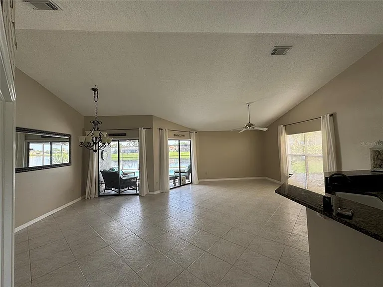 14760 Eagles Crossing Dr — Photo 6